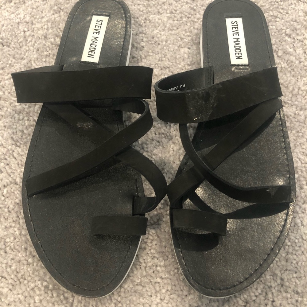 Steve Madden Black Strappy Flat Sandals